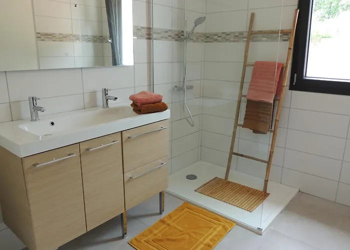 Neuve A 900 M De La Holiday home Santa-Lucia-di-Moriani