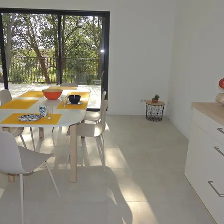 Casa de Férias Neuve à 900 M De La *
